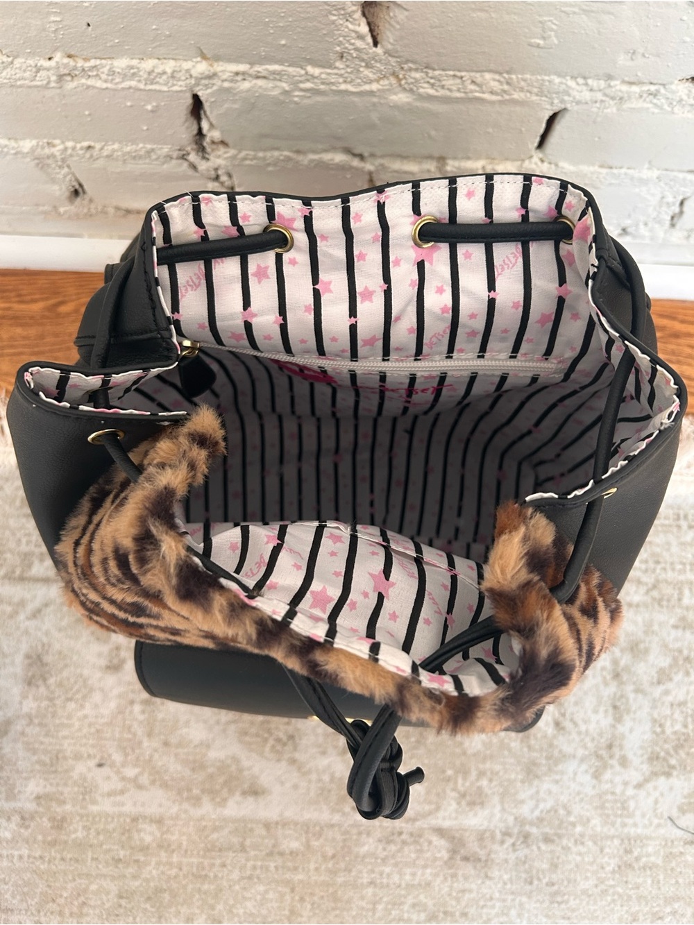 LUV Betsey Johnson Cat Faux Leather Backpack
NWT - Picture 11 of 14